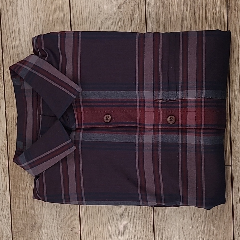 LULULEMON Commission Purple Red Plaid Recent Sz Medium Mens Long‎ Sleeve Shirt